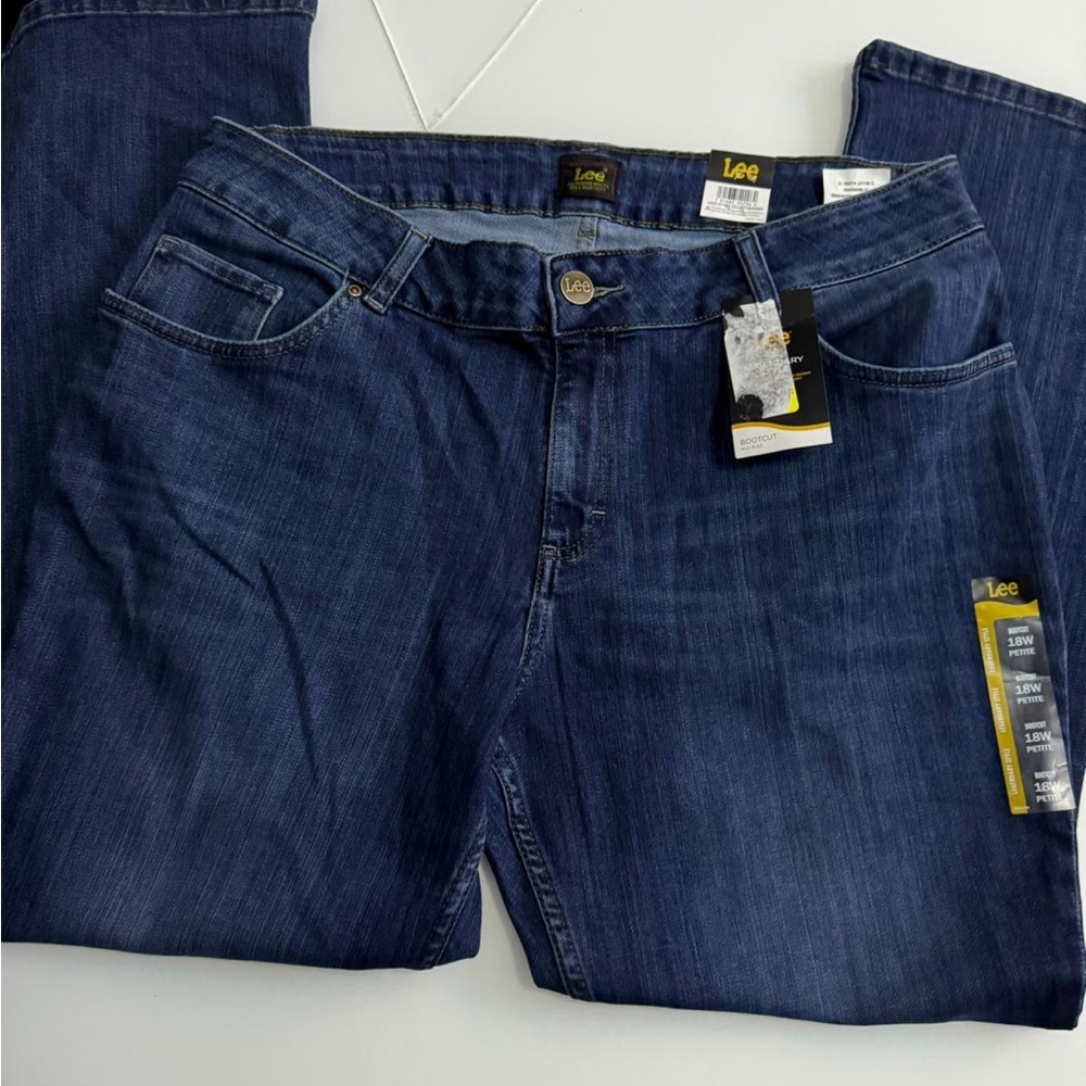 Lee’s Women’s Jeans, Size 18W